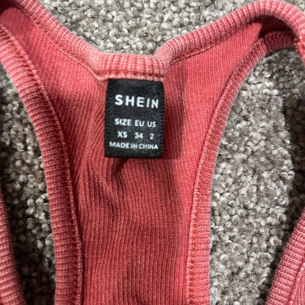 SHEIN Coral Ribbed Sleeveless Top